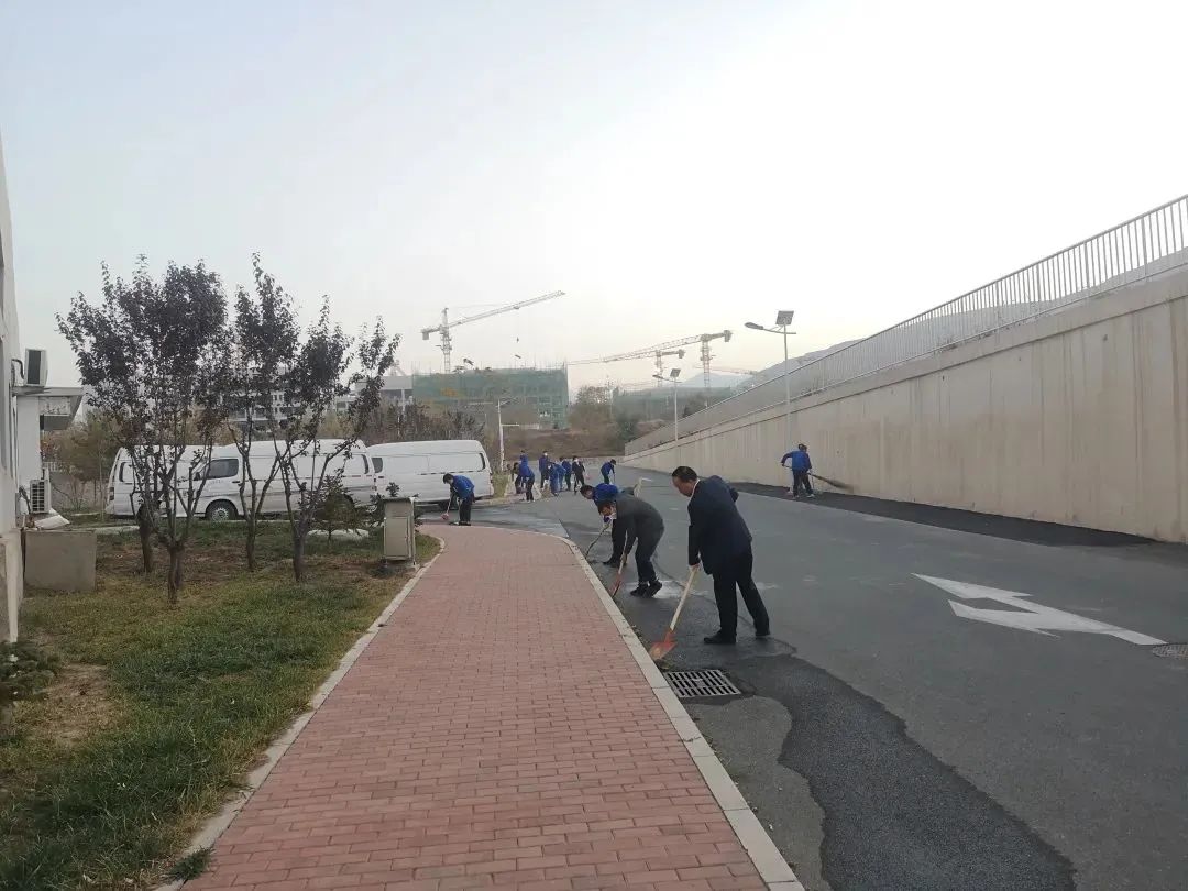 ææå§äºå¿ æ´åè·µäºè¡ââéç¥æåå¼å±é©»åäººåå¤§æ«é¤æ´»å¨