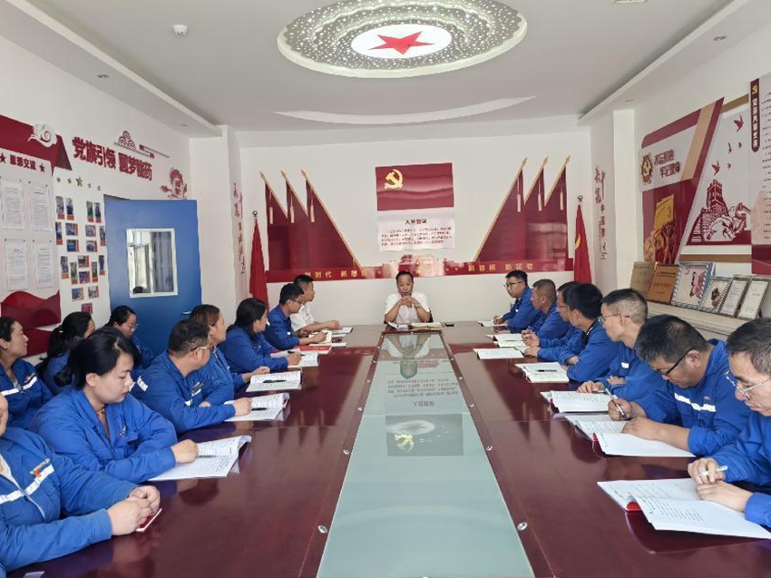 åéççºªå¾âæå¤´åµâââéç¥æååå§ä¹¦è®°ãè£äºé¿å®æå¹³è®²æåçºªæè²ä¸é¢åè¯¾